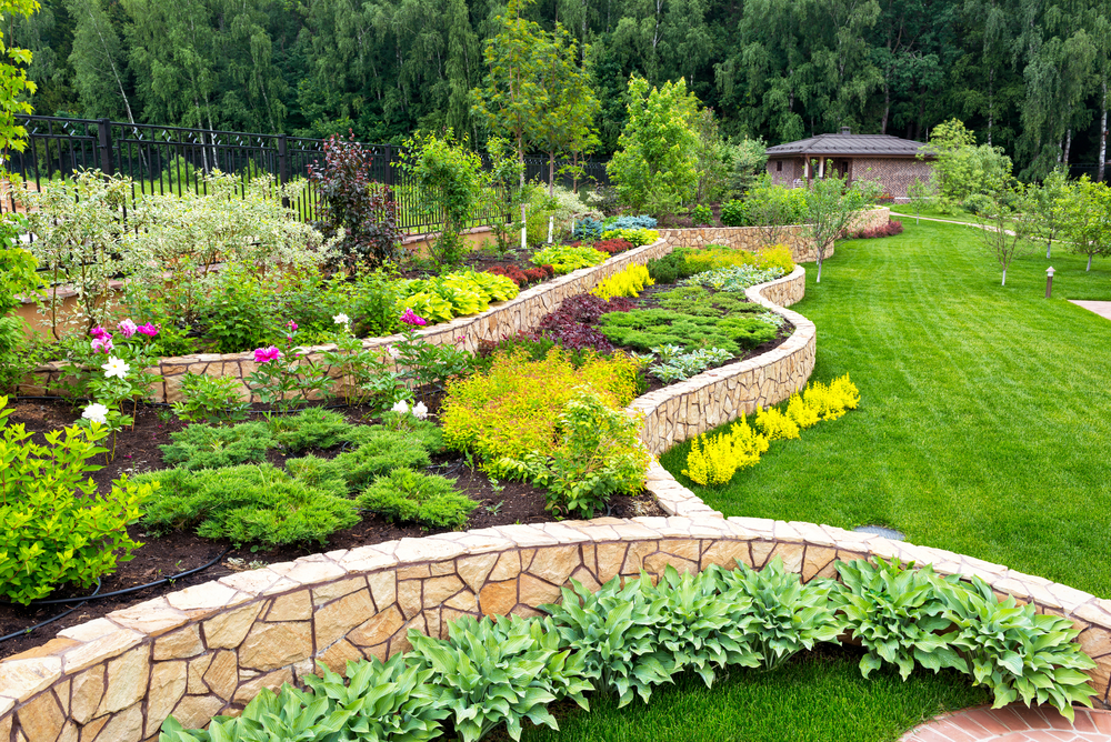 Landscape,Design,With,Flower,Beds,In,Home,Garden,,Beautiful,Landscaping